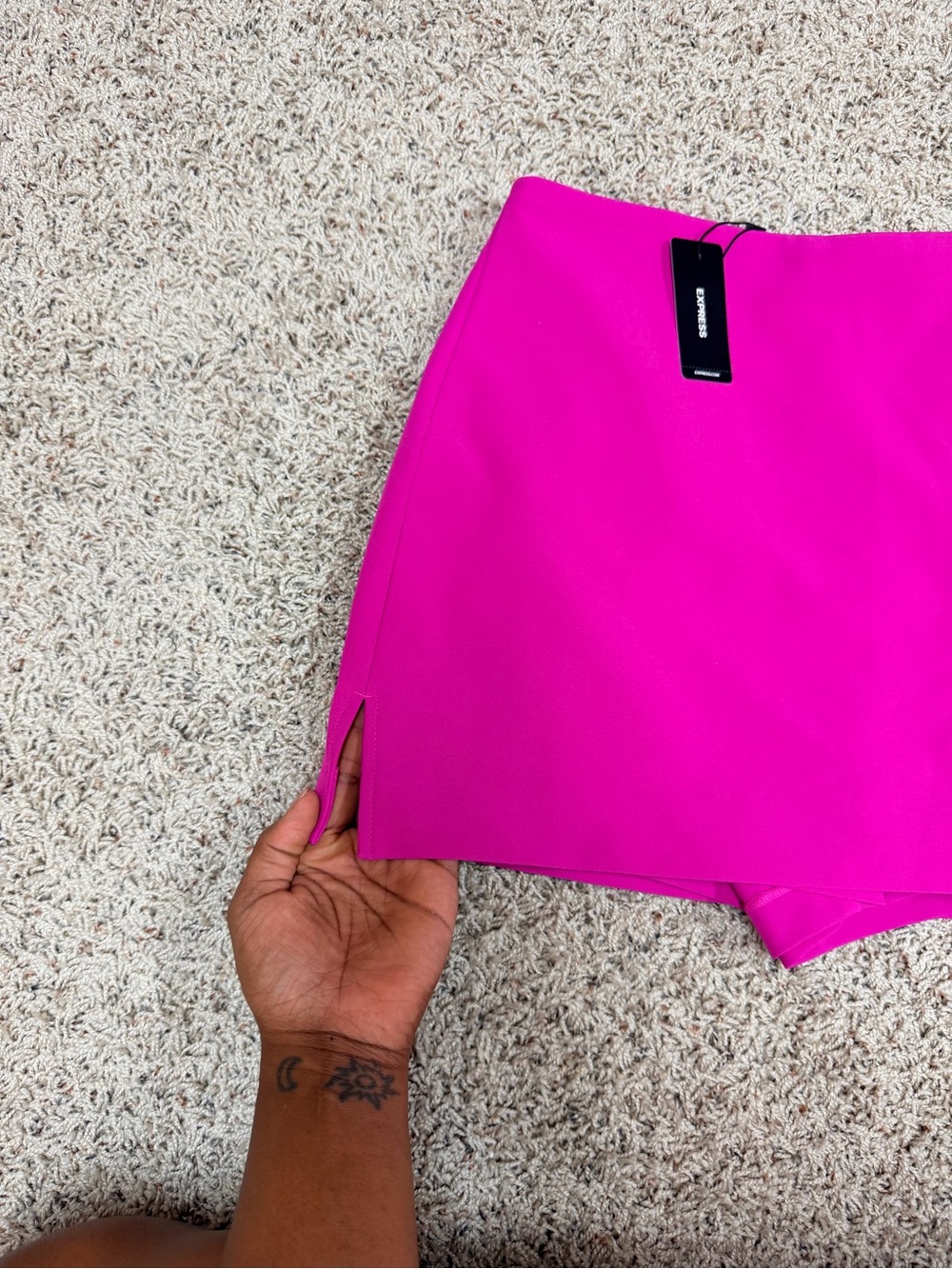 Express Bright Fuchsia Women's Skort - Picture 4 of 6